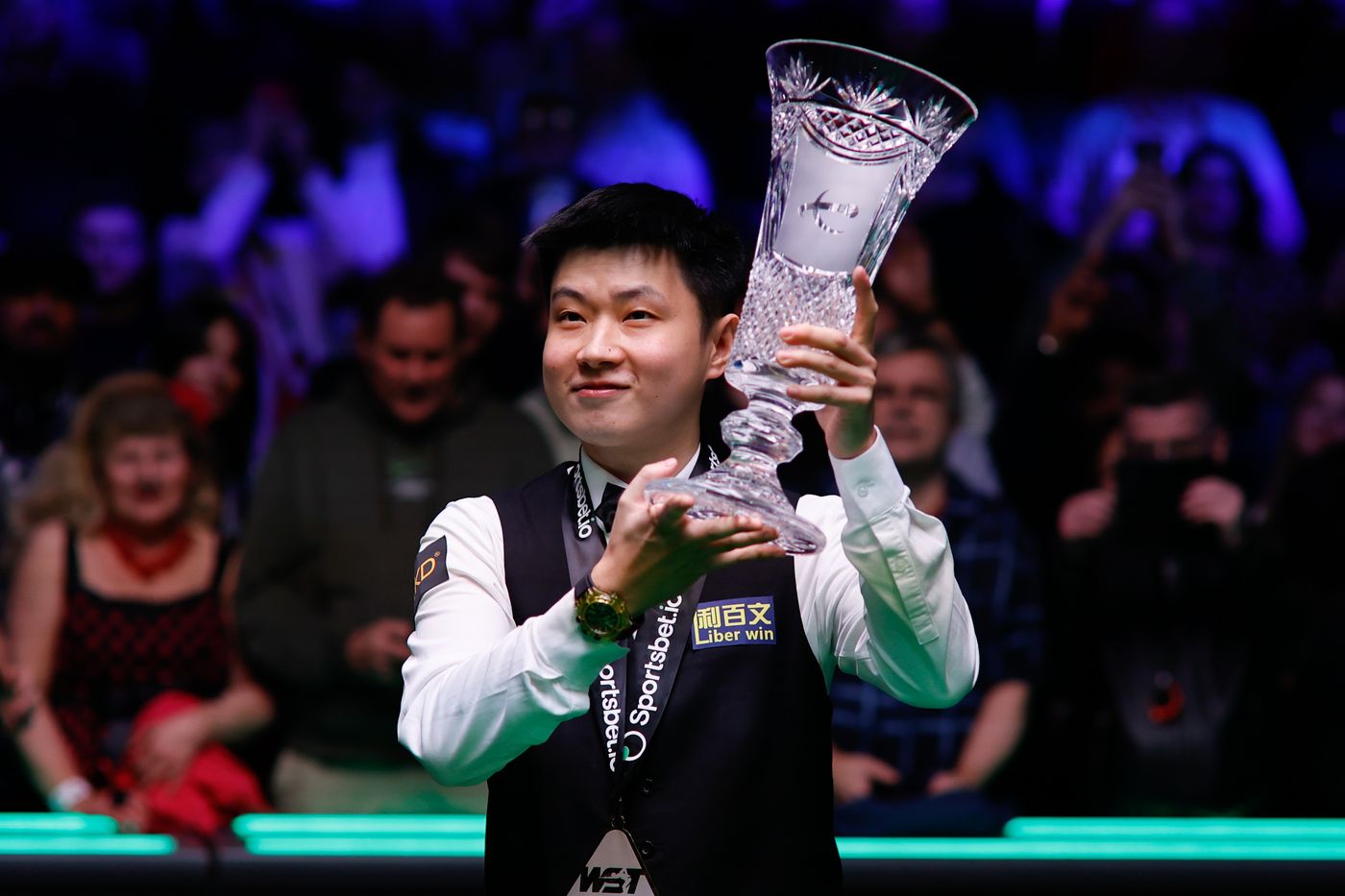 จ้าว ซินถง - ผงาดถ้วย Players Championship คว้าแชมป์ 2 รายการติด