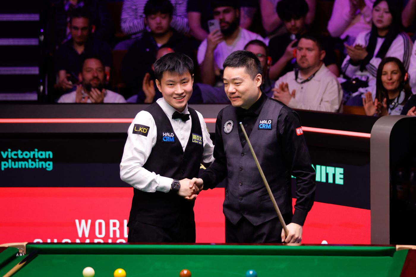 จ้าว ซินถง - ไล่อัด ติง รุ่นพี่ร่วมชาติทะลุรอบ 8 คน ลุ้นสร้างประวัติศาสตร์ป้องแชมป์โลก