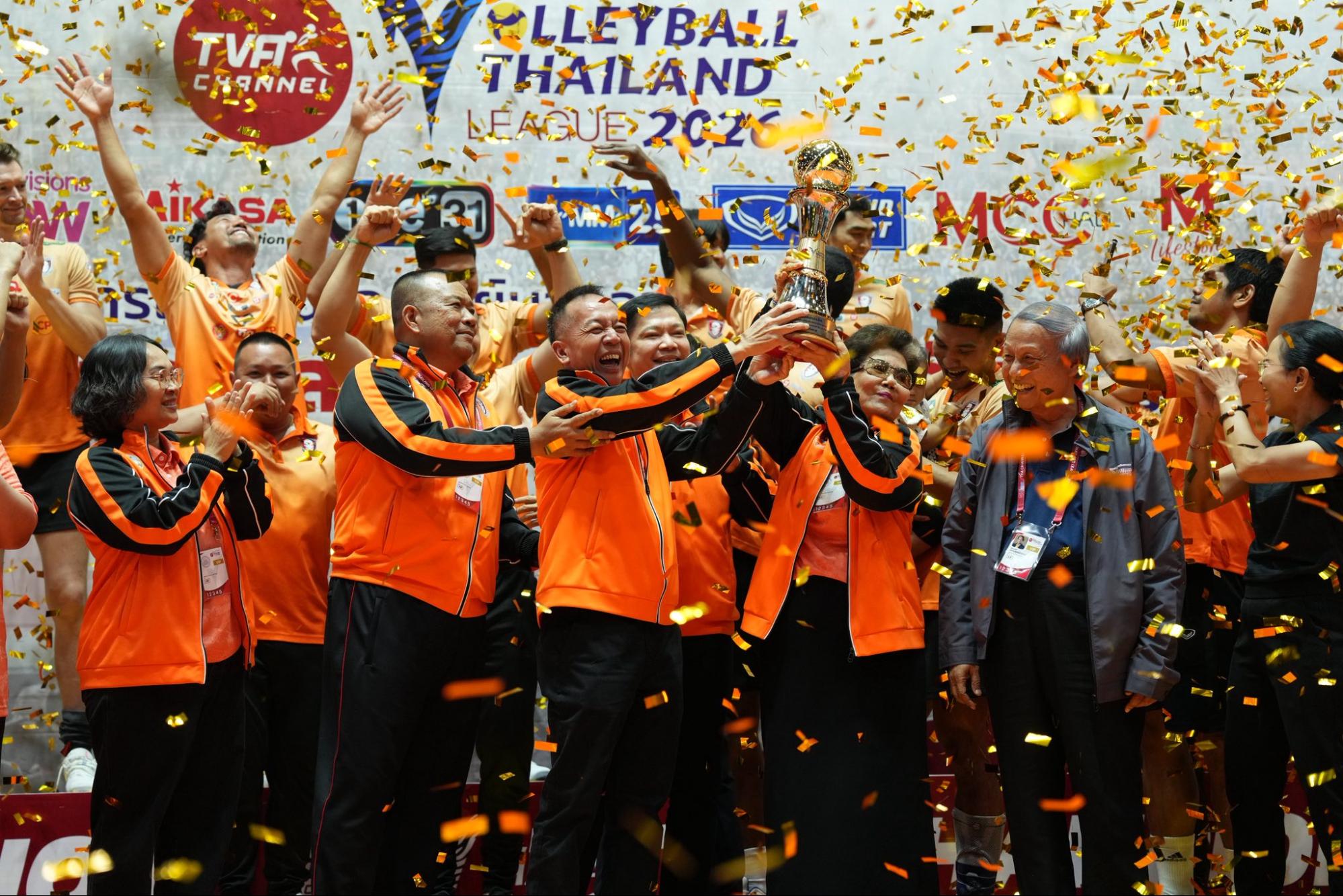 ตบหนุ่มโคราช - ทำสถิติสูงสุดผงาดแชมป์ วอลเลย์บอล ไทยแลนด์ ลีก สมัย 11