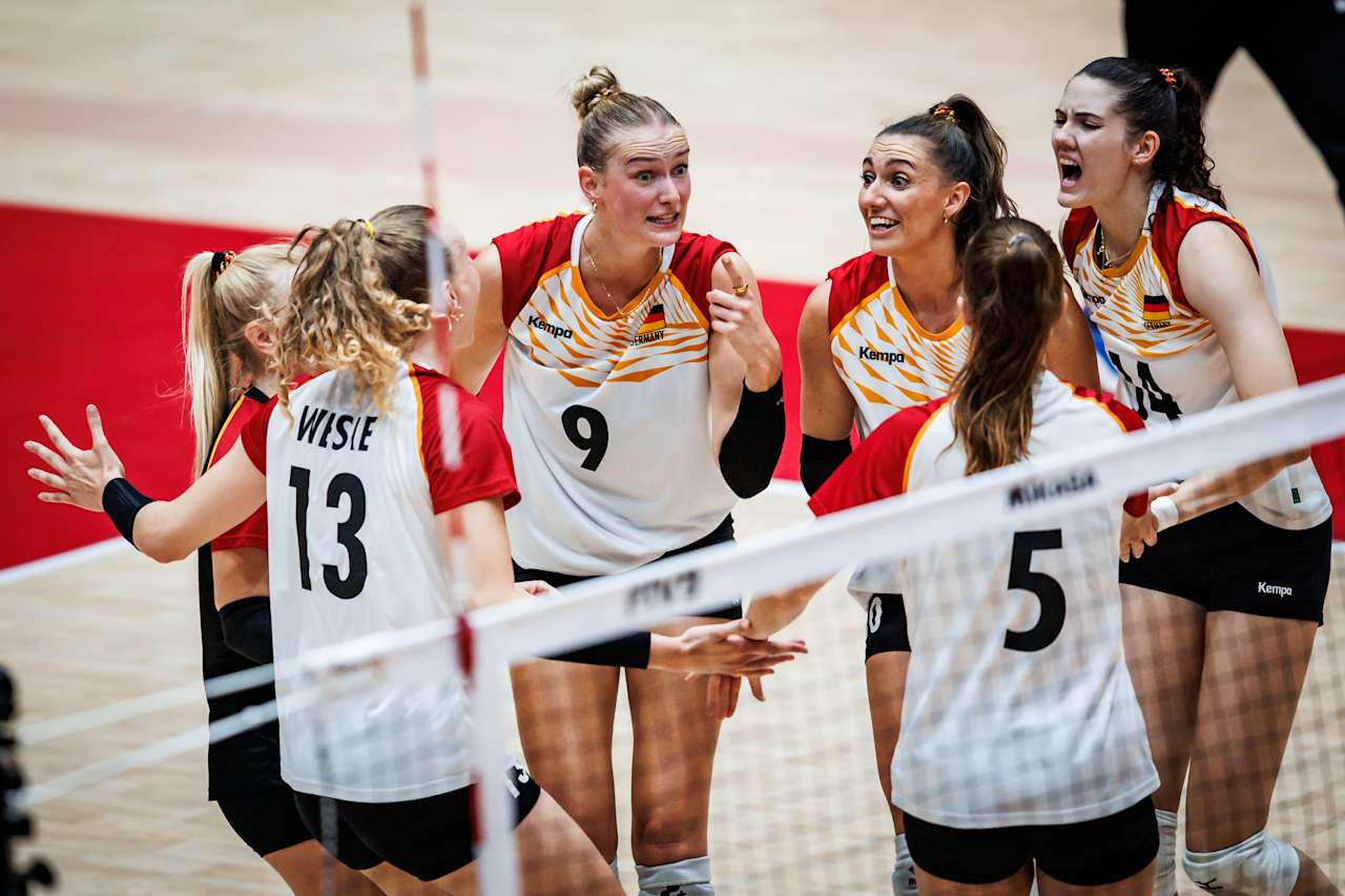 FIVB - ลงบทความยกย่องตบสาว เยอรมนี น่าจับตาใน VNL 2026