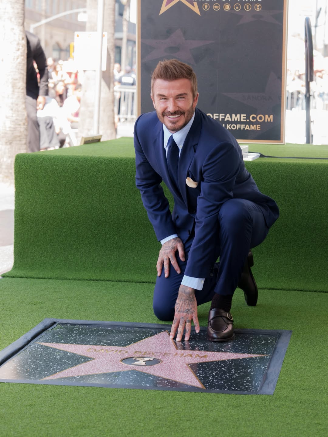 เบ็คแฮม - นักฟุตบอลคนแรกจารึกชื่อบน Hollywood Walk of Fame